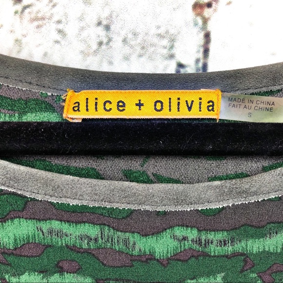 Alice + Olivia Green Pattern Overlap Dress - Picture 5 of 7